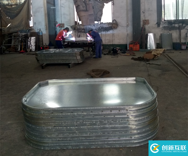 垃圾收集轉運箱加工廠,重慶垃圾箱廠家環衛設施焊接加工干勁十足