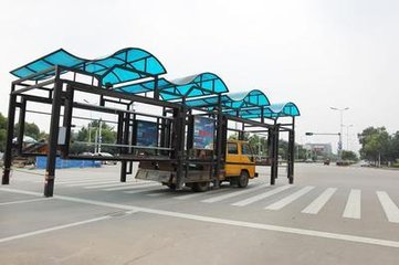 成都停車棚：購買停車棚價(jià)格合理很重要